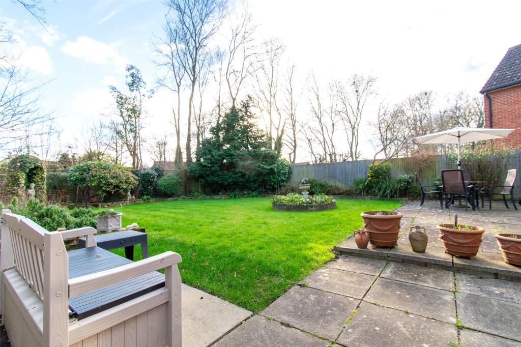 Additional property image - Merryfields, St. Albans, Hertfordshire, AL4