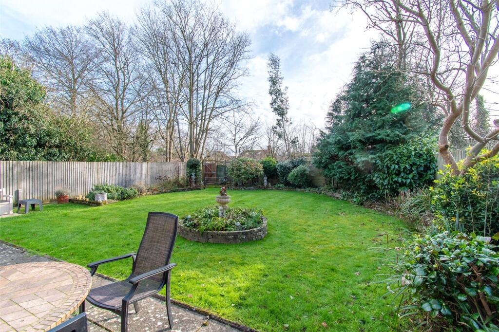 Additional property image - Merryfields, St. Albans, Hertfordshire, AL4