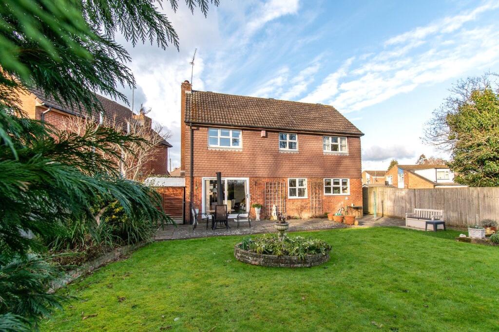 Additional property image - Merryfields, St. Albans, Hertfordshire, AL4