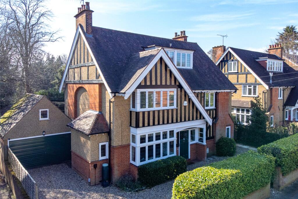 Main image of property: Hall Place Gardens, St. Albans, Hertfordshire, AL1