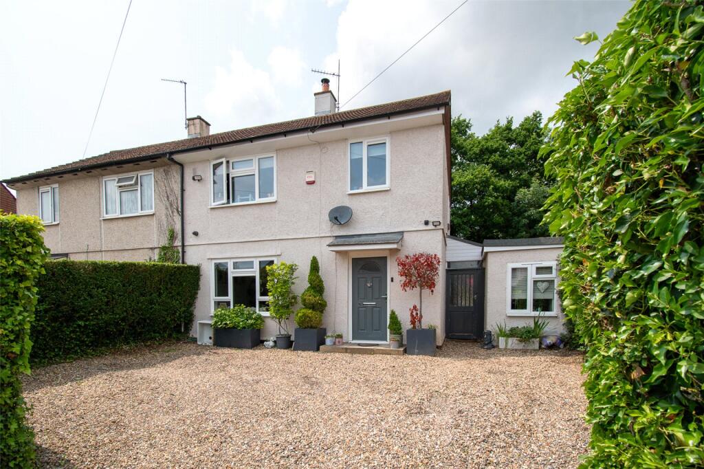Main image of property: Oliver Close, Park Street, St. Albans, Hertfordshire, AL2