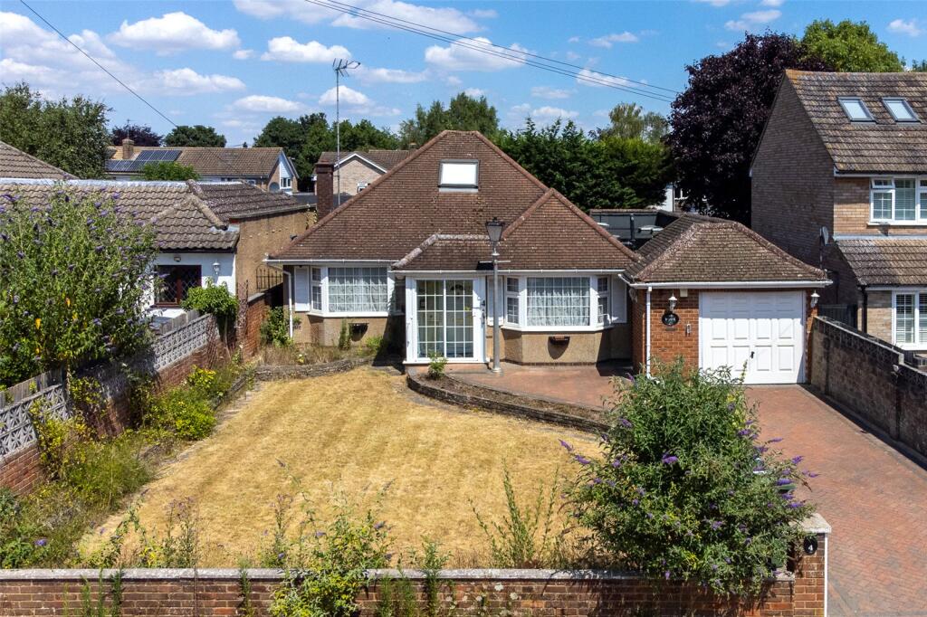 Main image of property: The Mall, Park Street, St. Albans, Hertfordshire, AL2