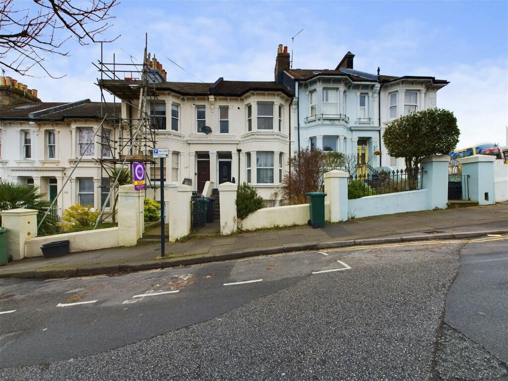 1 bedroom ground floor flat for sale in Ditchling Rise, Brighton, BN1