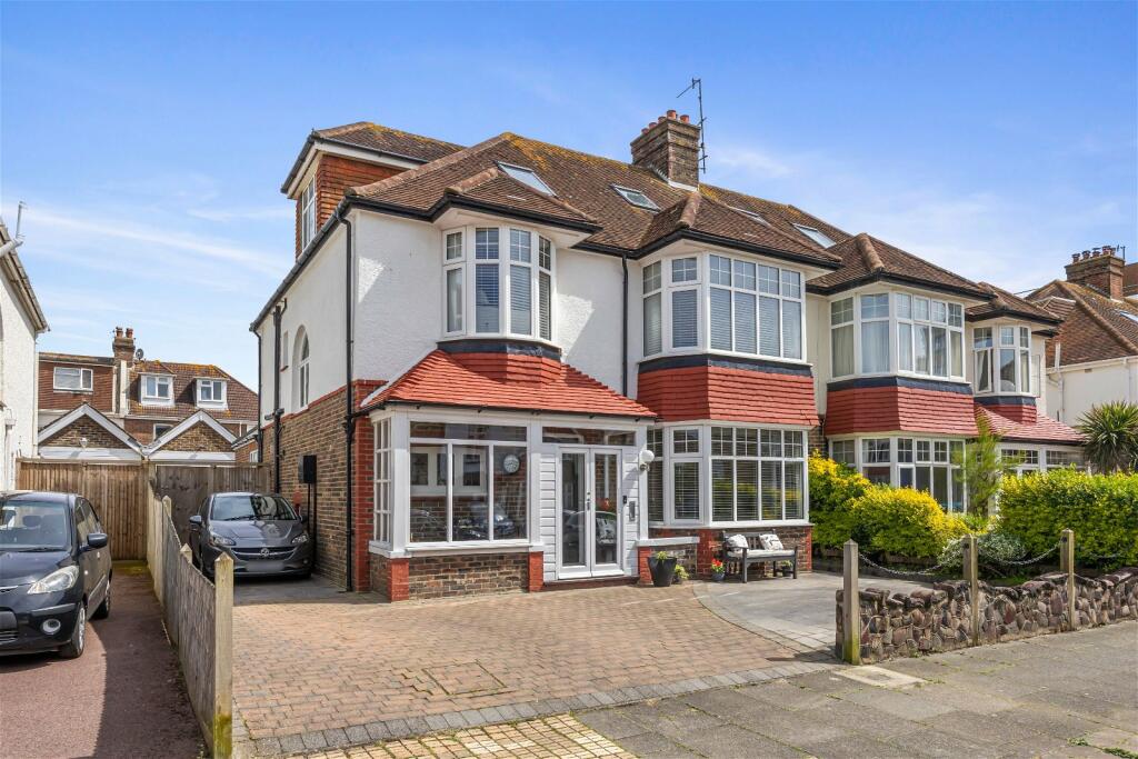 5 bedroom semidetached house for sale in Braemore Road, Hove, BN3 4HA, BN3