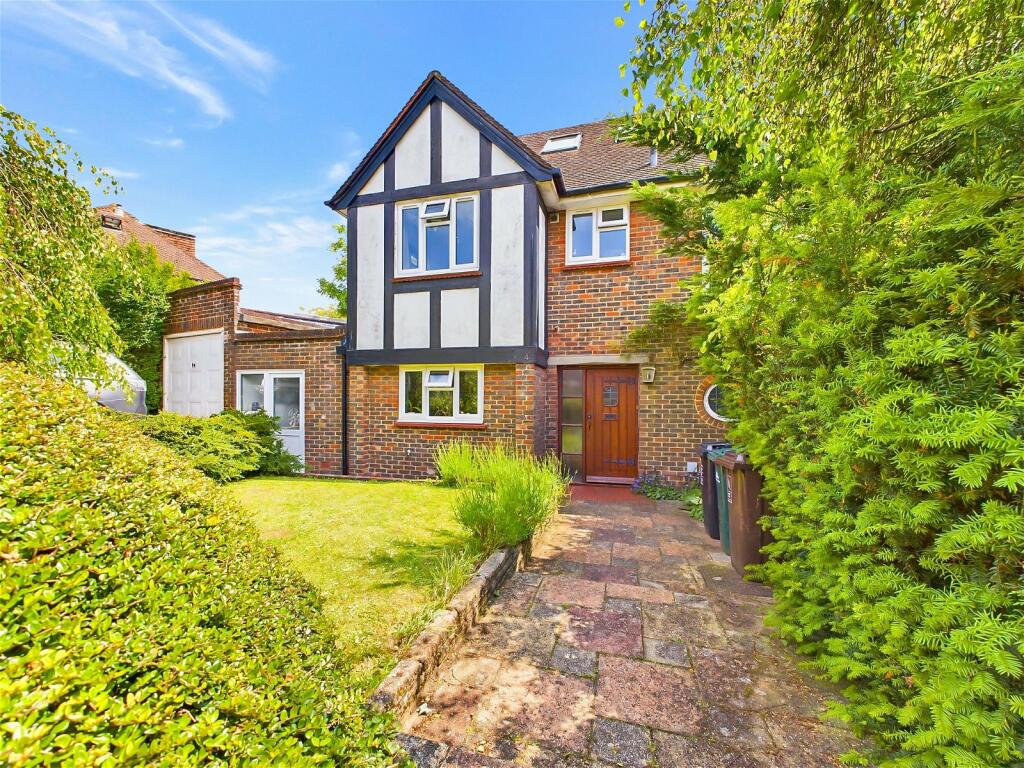 4 bedroom semidetached house for sale in Hangleton Manor Close, Hove