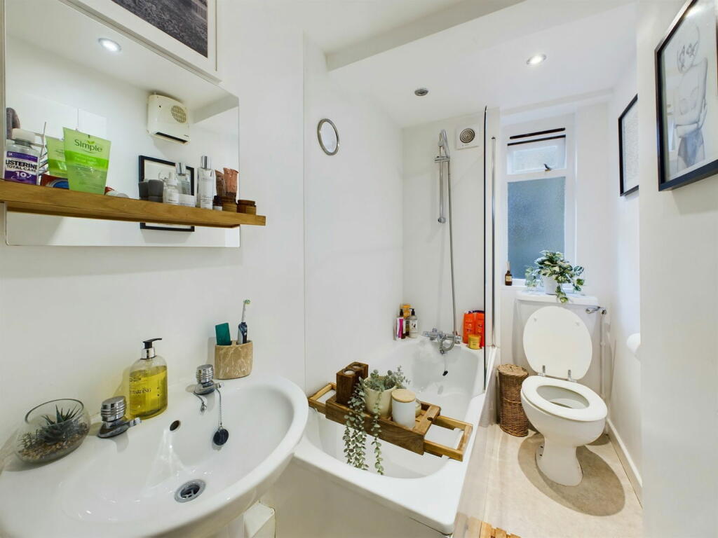 Additional property image - Lansdowne Place, Hove, BN3 1HF
