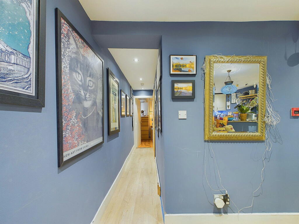 Additional property image - Bedford Square, Brighton, BN1 2PN