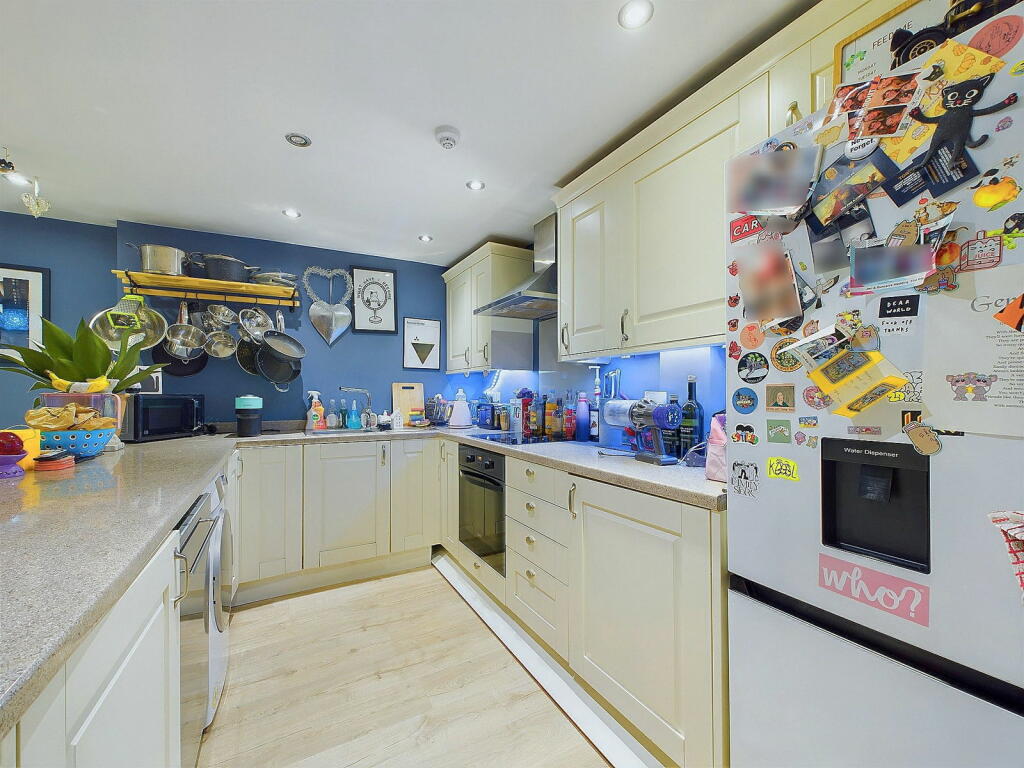 Additional property image - Bedford Square, Brighton, BN1 2PN