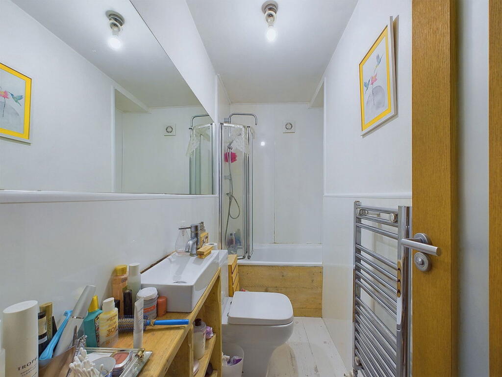 Additional property image - Richmond Road, Brighton, BN2 3RL