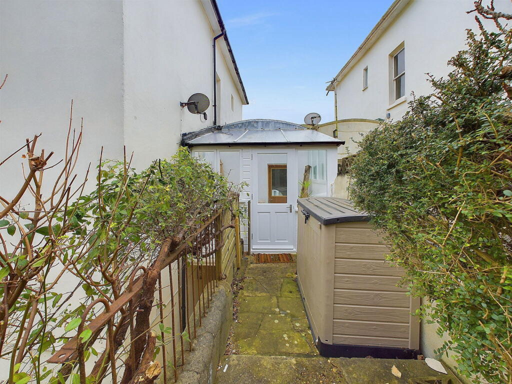Additional property image - Richmond Road, Brighton, BN2 3RL