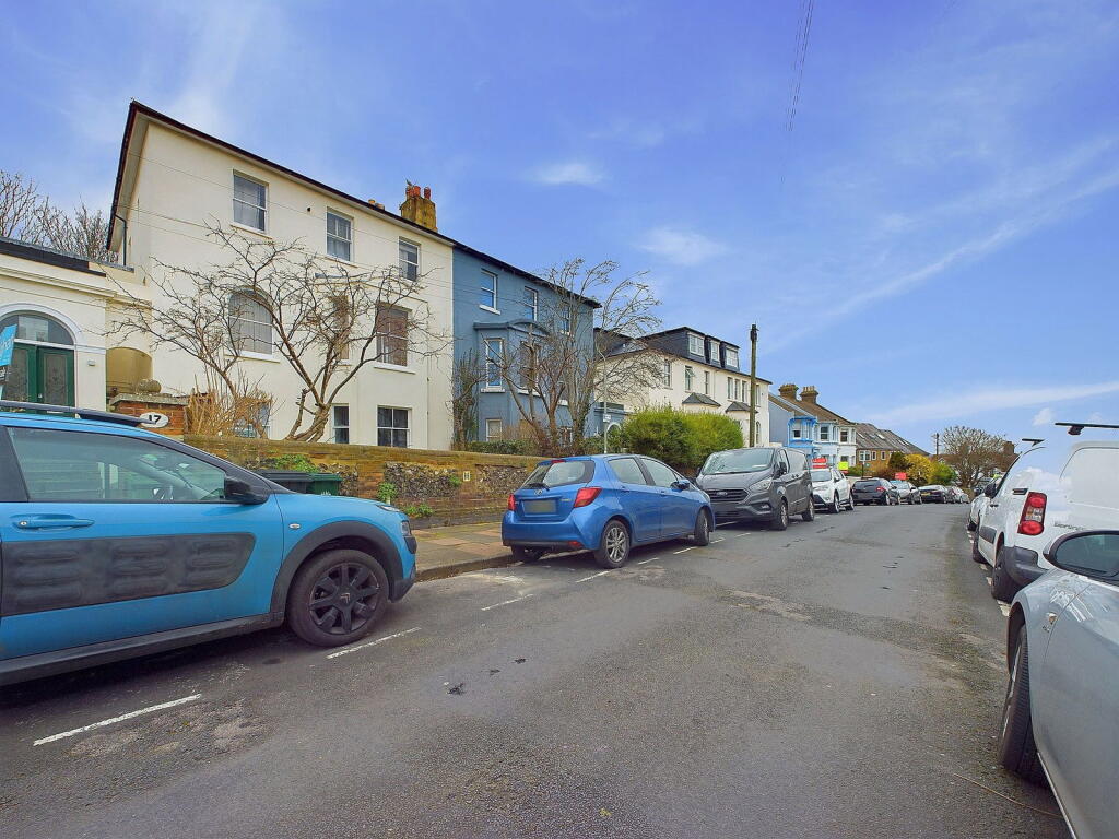 Additional property image - Richmond Road, Brighton, BN2 3RL