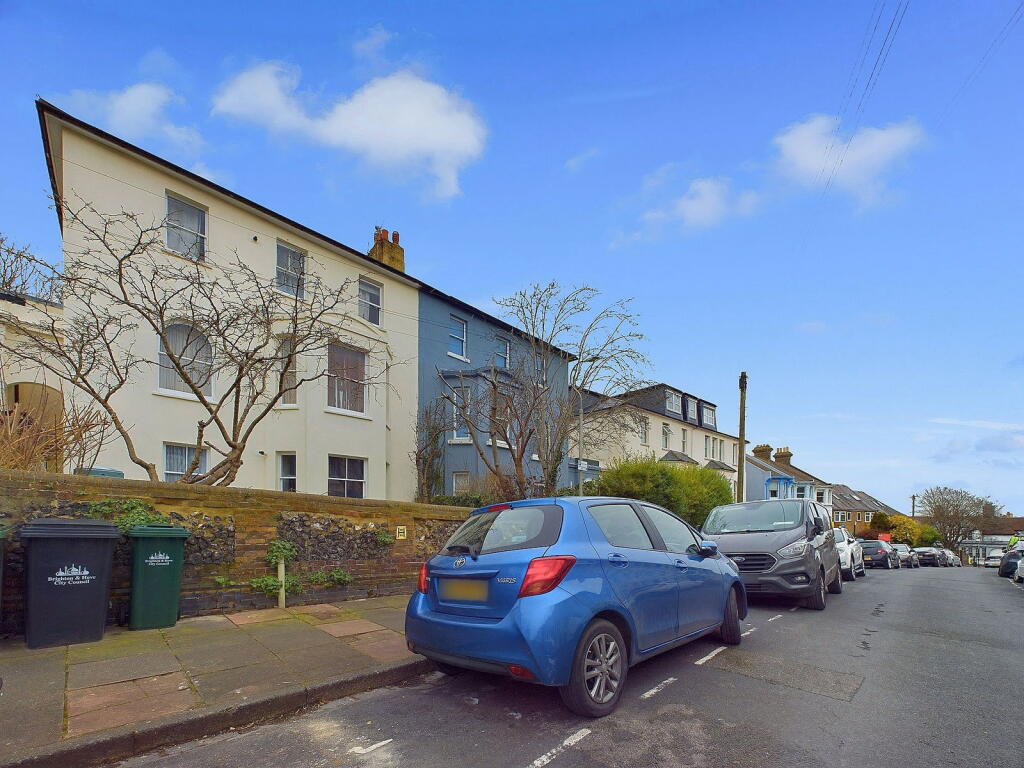 Main image of property: Richmond Road, Brighton, BN2 3RL
