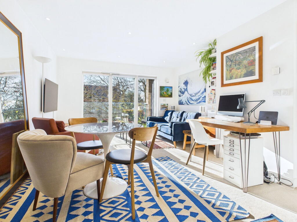 Main image of property: Old Shoreham Road, Hove, BN3 6AL