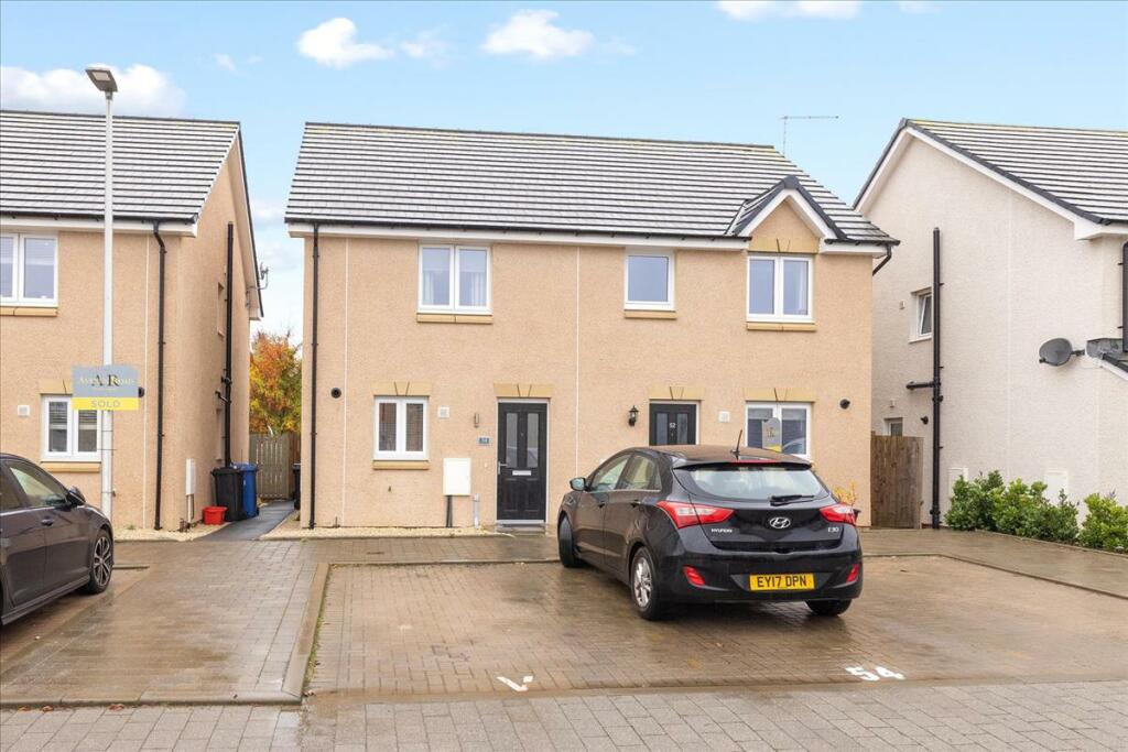 2 bedroom semidetached house for sale in 54 Cadwell Crescent