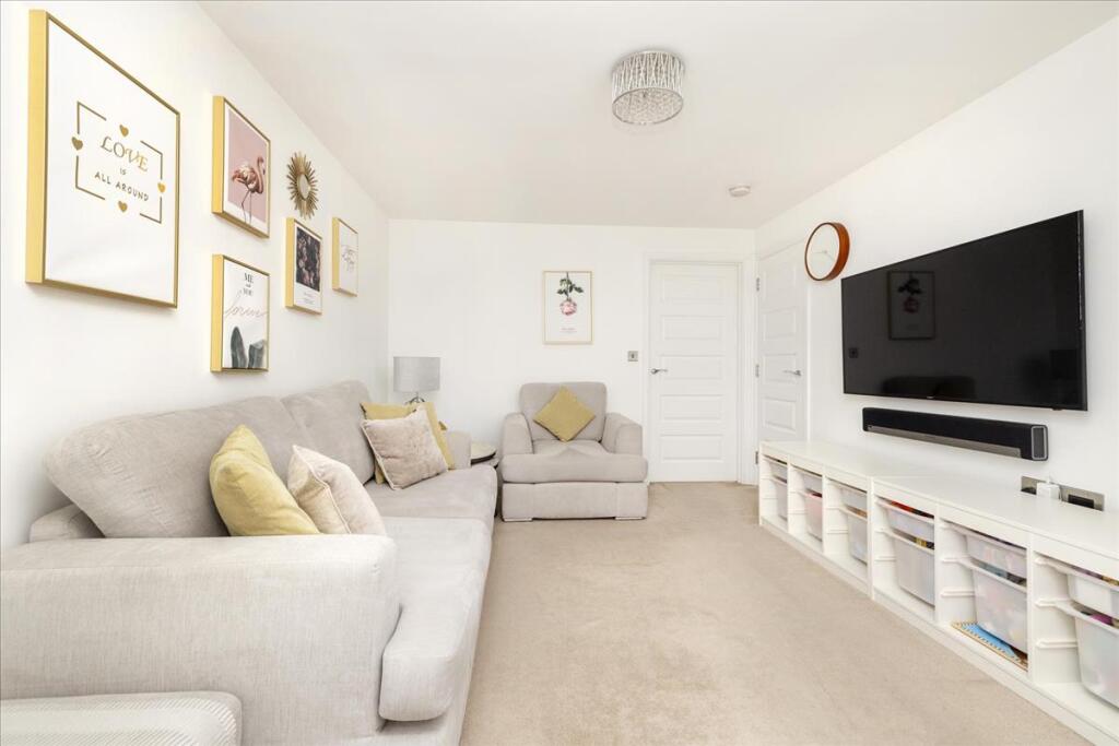 Main image of property: 61 Bonnybridge Drive, Edinburgh, EH15