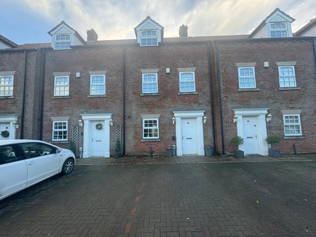 Main image of property: 7 Flemingate Court, Beverley, HU17 0SZ