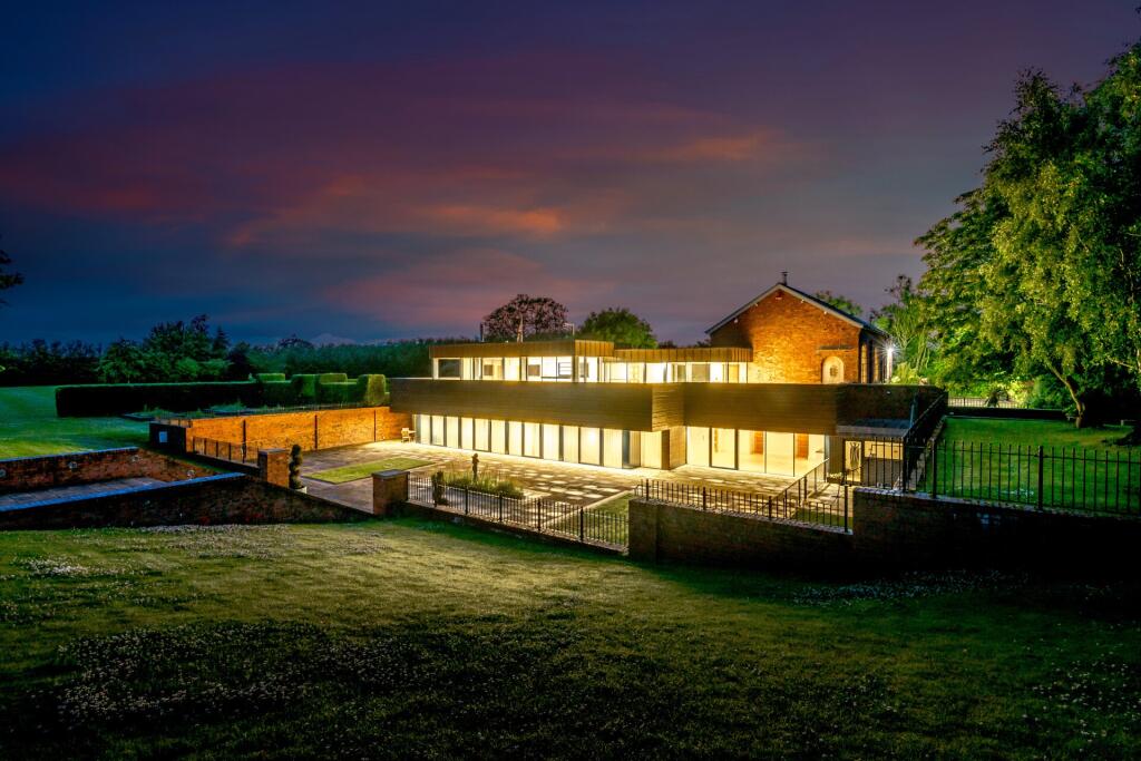 Main image of property: Coltsworth Lane, Barlborough, Chesterfield, S43 4TG