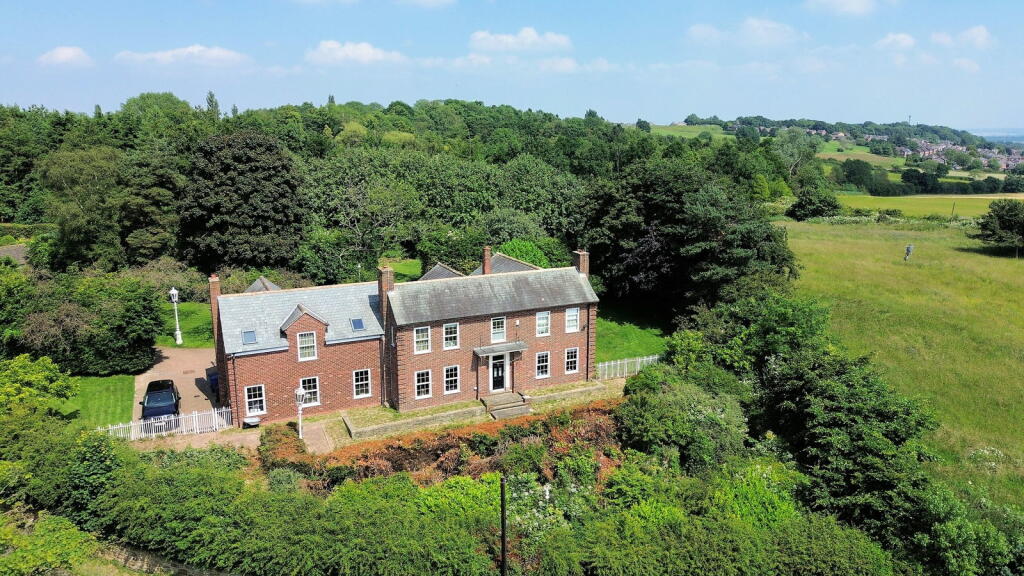 Main image of property: Genn Lane, Barnsley