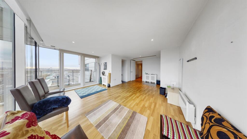 Main image of property: Empire Square West, London, SE1