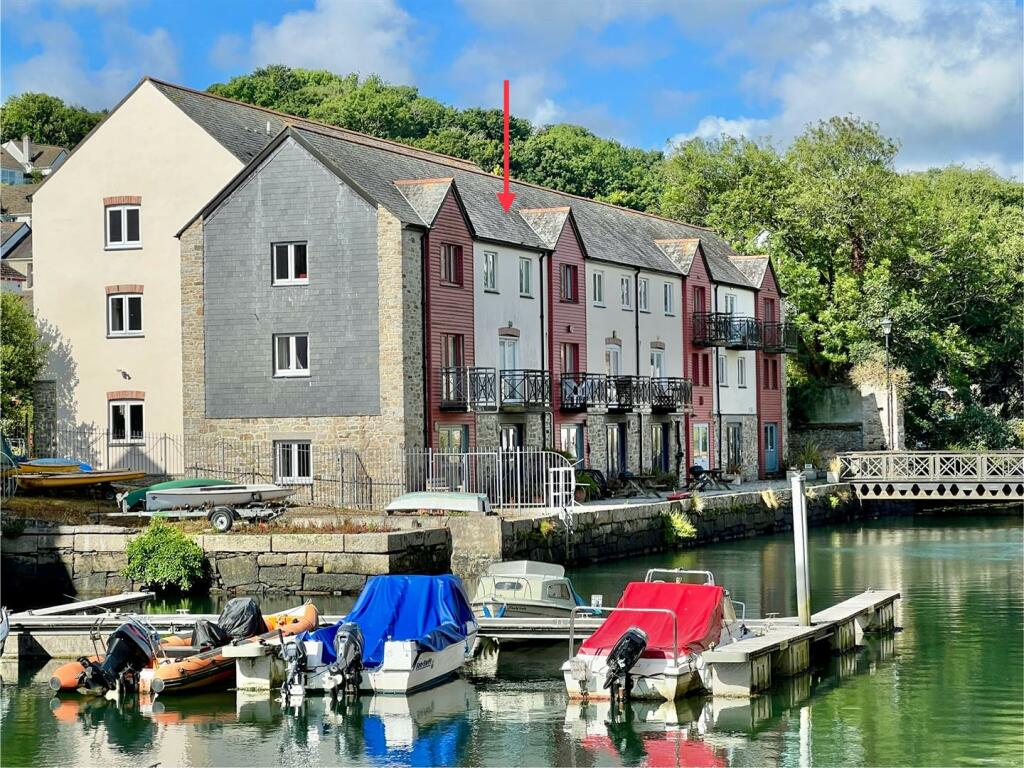 Main image of property: Harbour Village, Penryn