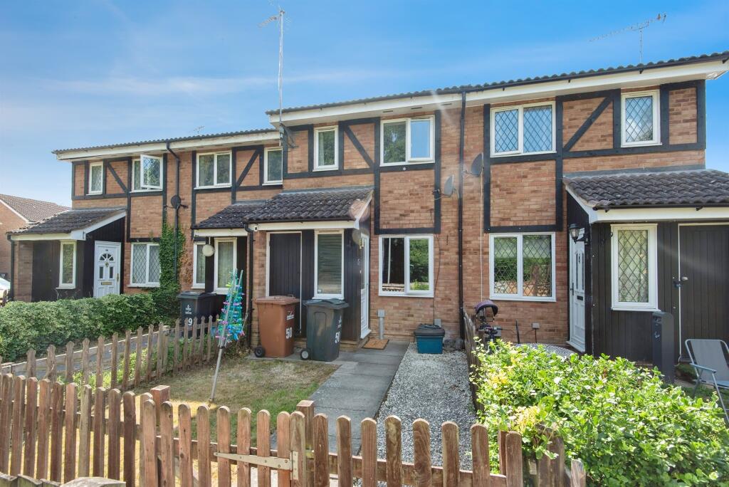 Main image of property: Shearwater Close, Stevenage