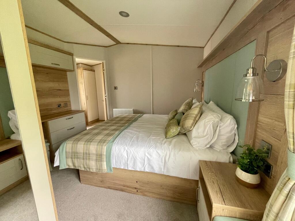 2 bedroom park home for sale in 3 Hillview, Hoburne Torbay, Grange Road, Paignton, TQ4