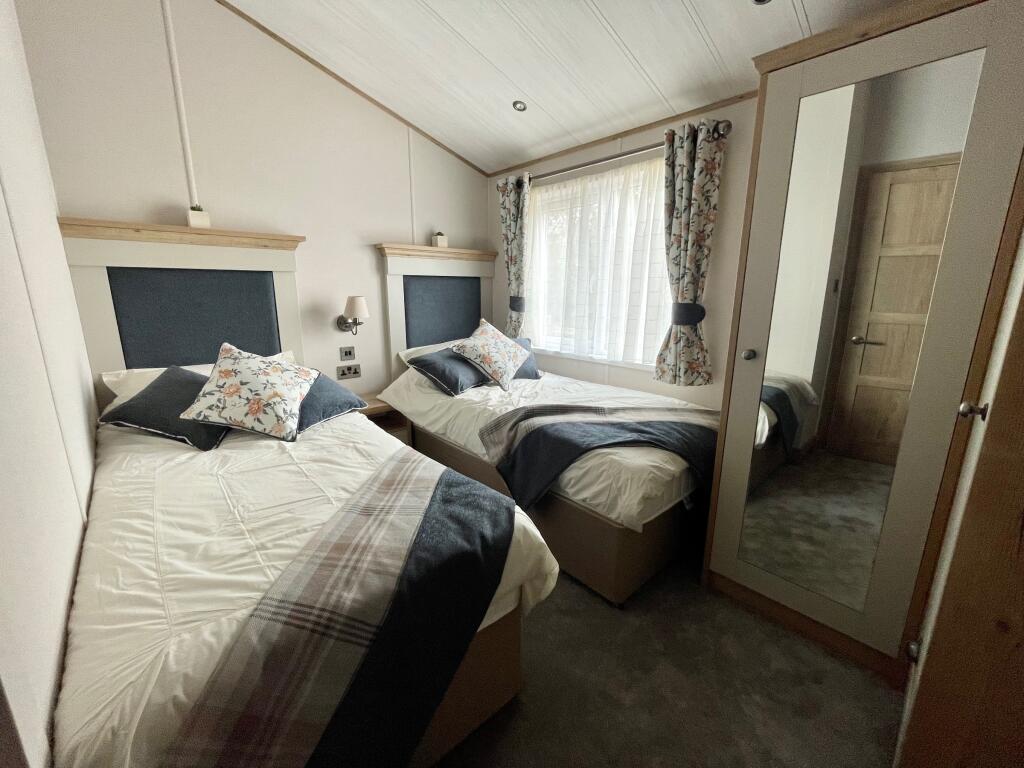 2 bedroom park home for sale in 29 Hillview, Hoburne Torbay, Grange