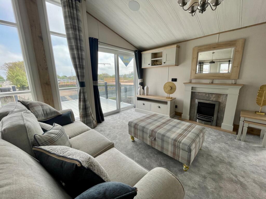 2 bedroom park home for sale in 29 Hillview, Hoburne Torbay, Grange Road, Paignton, TQ4