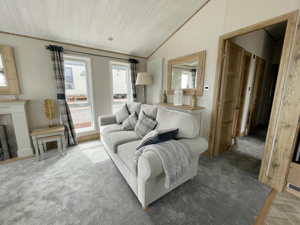 2 bedroom park home for sale in 29 Hillview, Hoburne Torbay, Grange Road, Paignton, TQ4