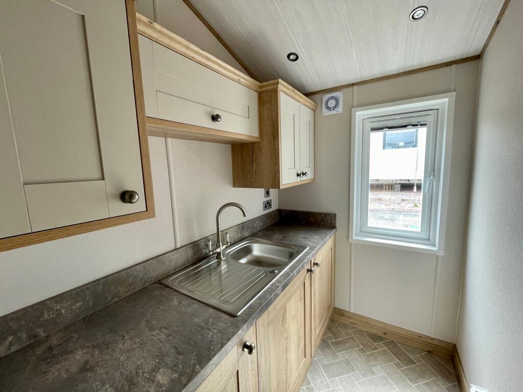 2 bedroom park home for sale in 29 Hillview, Hoburne Torbay, Grange