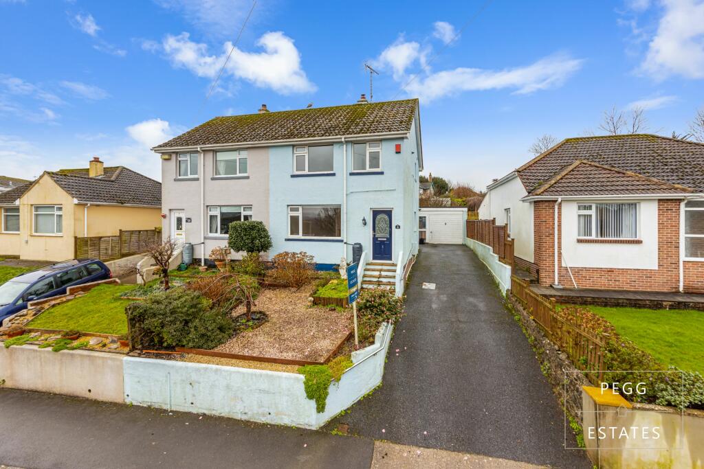 3 bedroom semidetached house for sale in Higher Cadewell Lane, Torquay