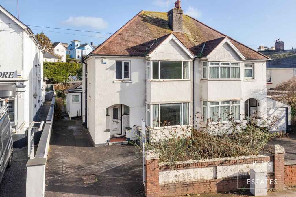4 bedroom semi-detached house