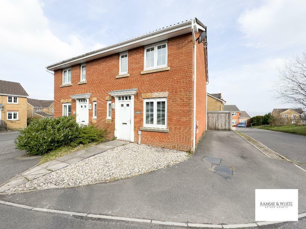 3 bedroom semidetached house for sale in Pen Cerrig Rise, Heolgerrig