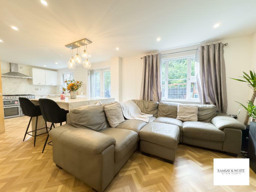 Additional property image - Oak Tree Rise, Merthyr Tydfil, CF47 0SN