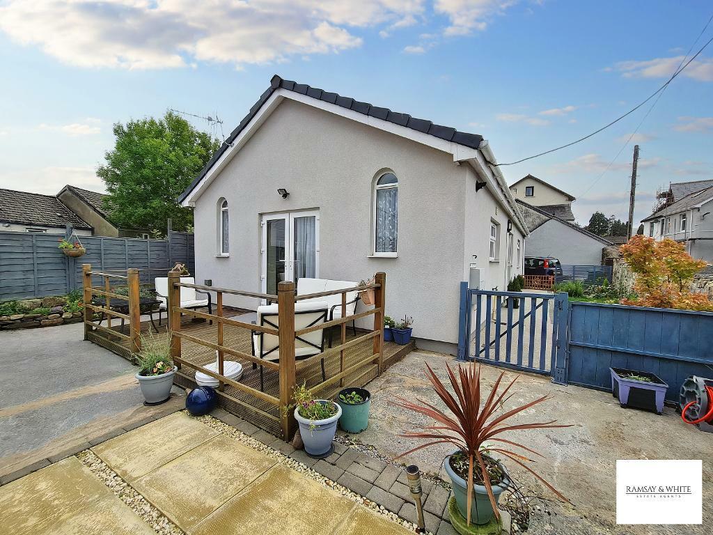 3 bedroom detached house for sale in Alma Street, Trecynon, Aberdare