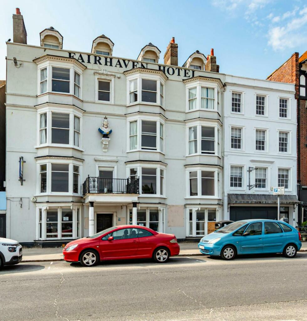 Main image of property: Former New Vic PH, 41 -43 The Esplanade, Weymouth, DT4 8DH