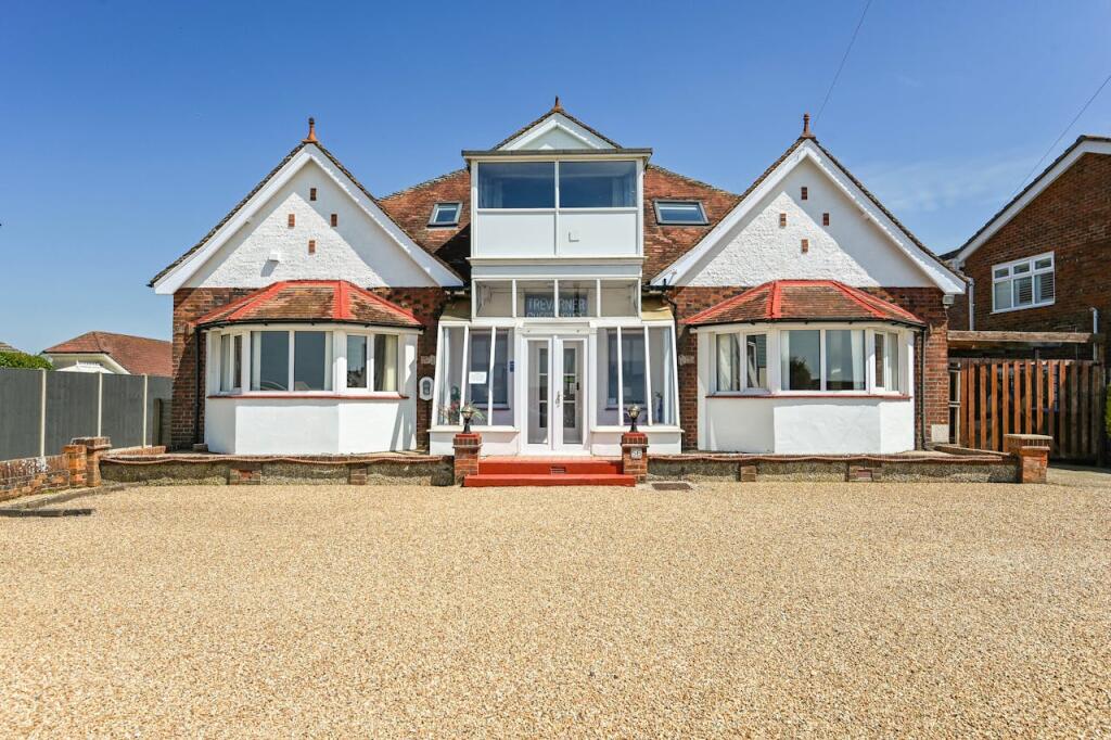 Main image of property: Trevarner Guest House, 56 Hill Head Road, Hill Head, Fareham, PO14 3JL