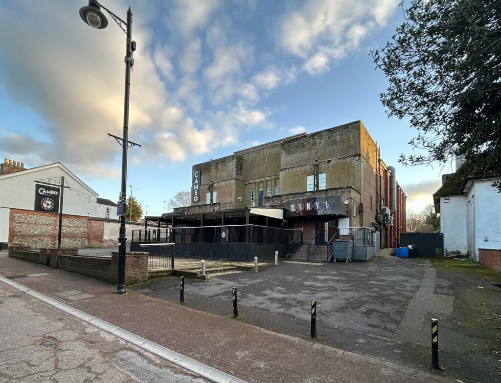 Main image of property: Former Cameo & Vinyl Nightclub, 12 London Street, Andover, SP10 2PA
