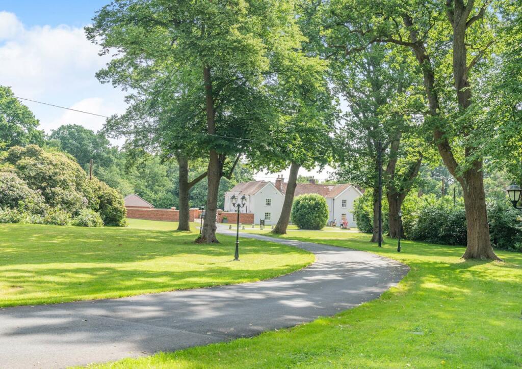 Main image of property: Tyrrells Park, Ringwood Road, Avon, Christchurch, BH23 7BQ