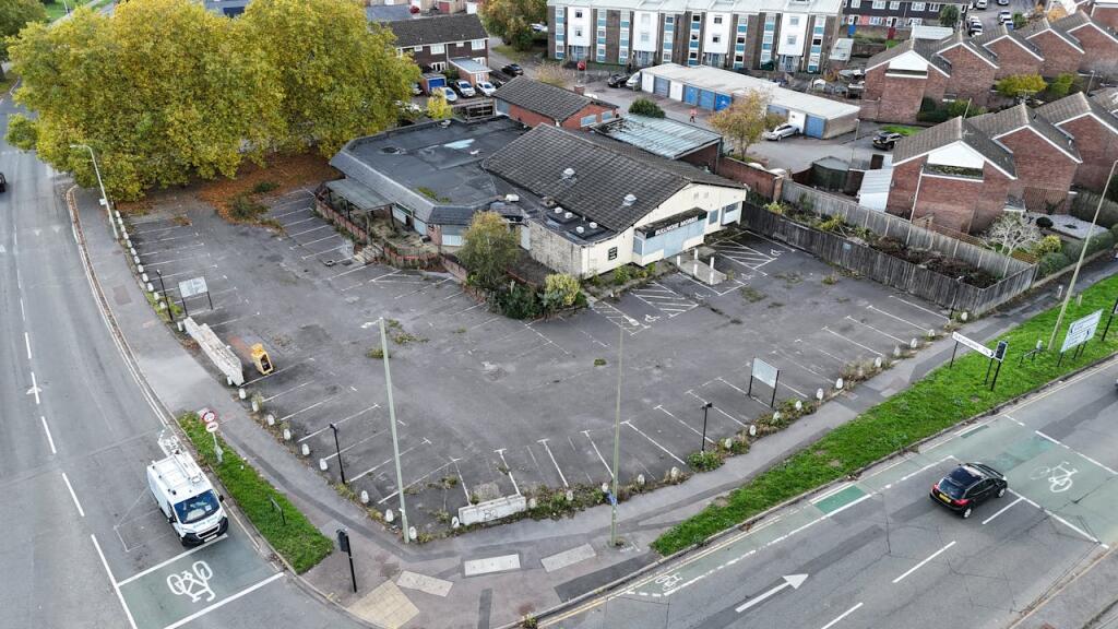 Main image of property: Bullnose Morris, Watlington Road, Cowley, Oxford, OX4 6SS