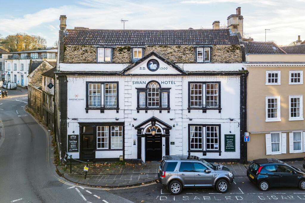 The Swan Hotel 1 Church St BradfordonAvon BA15 1LN11.jpg