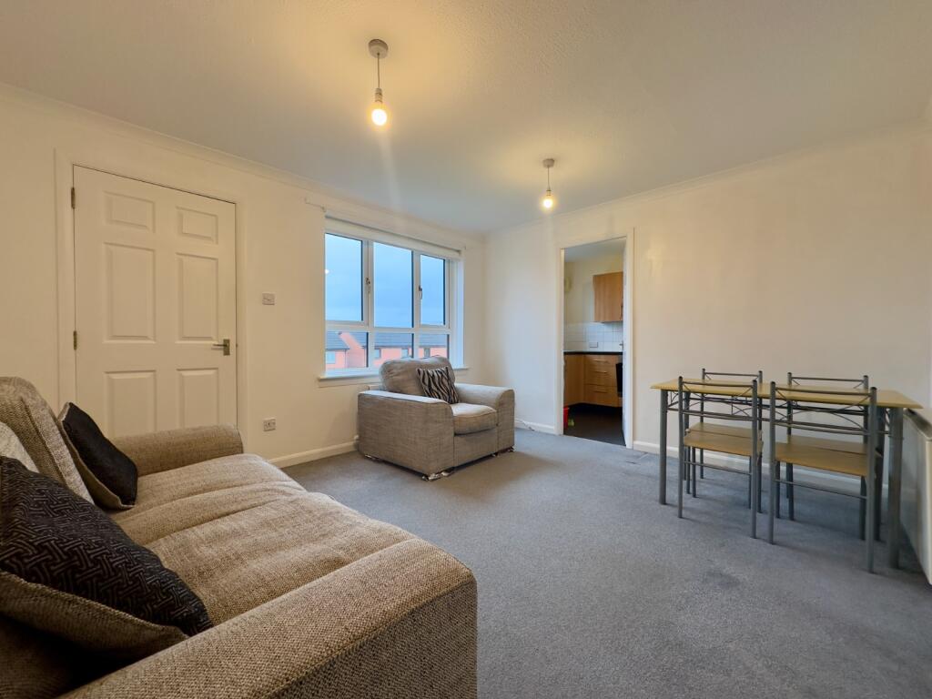 2 bedroom flat for rent in Sandbank Drive, Maryhill, Glasgow, G20