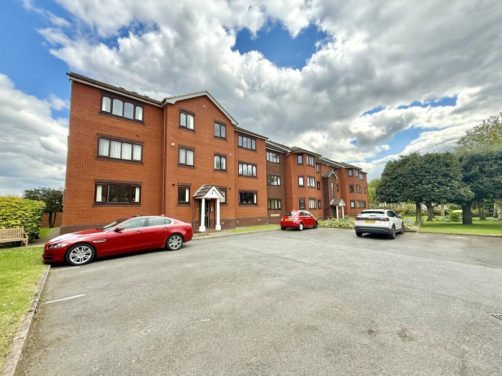 Main image of property: Cavendish Court, Park Avenue, Southport, Merseyside. PR9