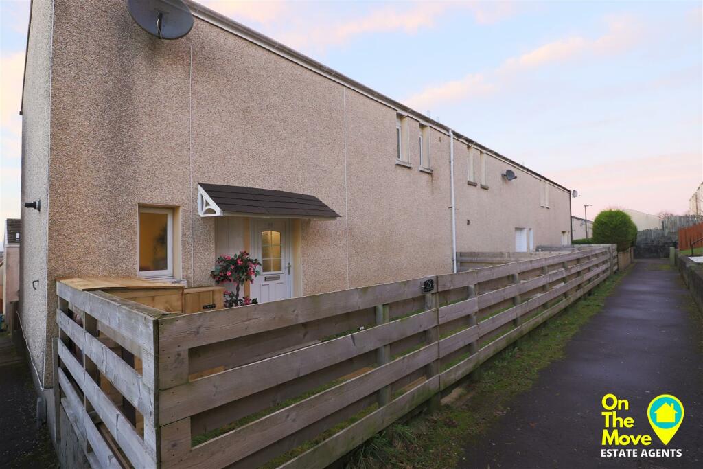 3 bedroom end of terrace house for sale in Arranview Street, Chapelhall