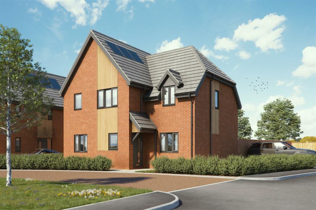 4 bedroom detached house for sale in Braintree Road, Gosfield, CO9