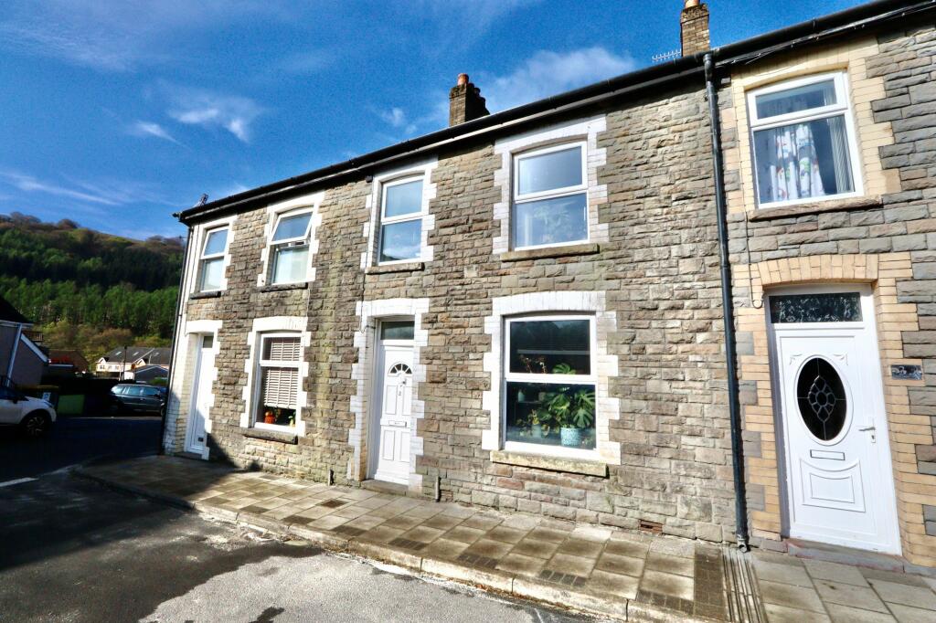 3 bedroom terraced house for sale in Mill Street, Ynysddu, NP11