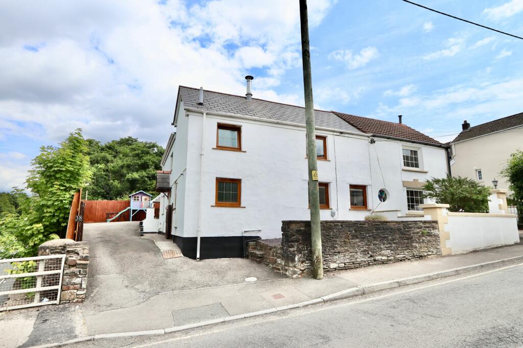 Additional property image - Heol Fawr, Nelson, CF46