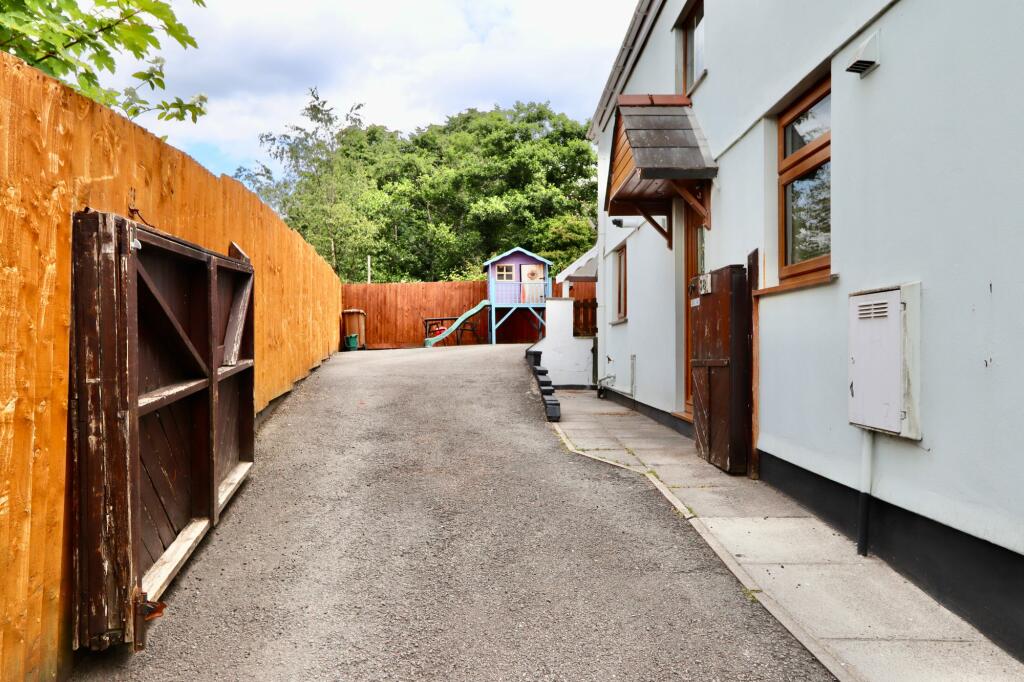 Additional property image - Heol Fawr, Nelson, CF46