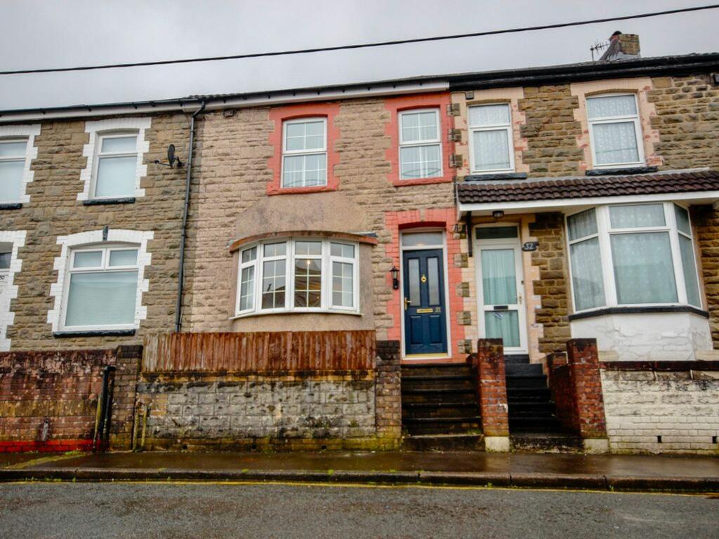 3 Bedroom Terraced House For Sale In North Road Bargoed Cf81