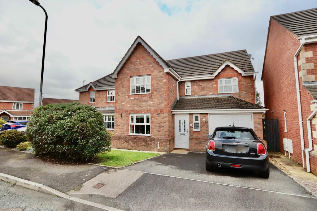 Main image of property: Rhodfa Glascoed, Blackwood, NP12